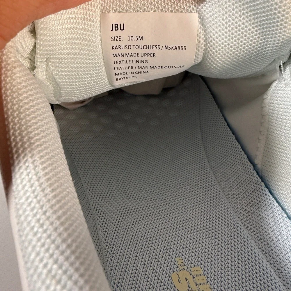 JBU Karuso Touchless Sneakers Mens 10.5 White New Hands Free Slip On N5KAR99